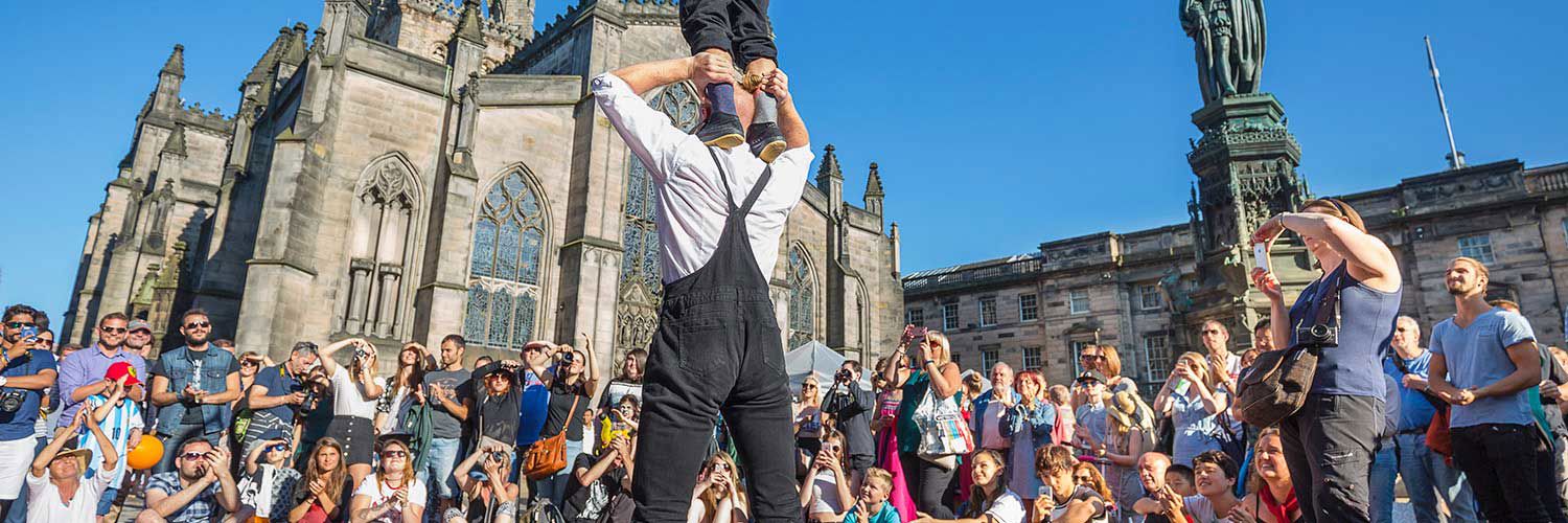 Street performers at Edinburgh Festival Fringe