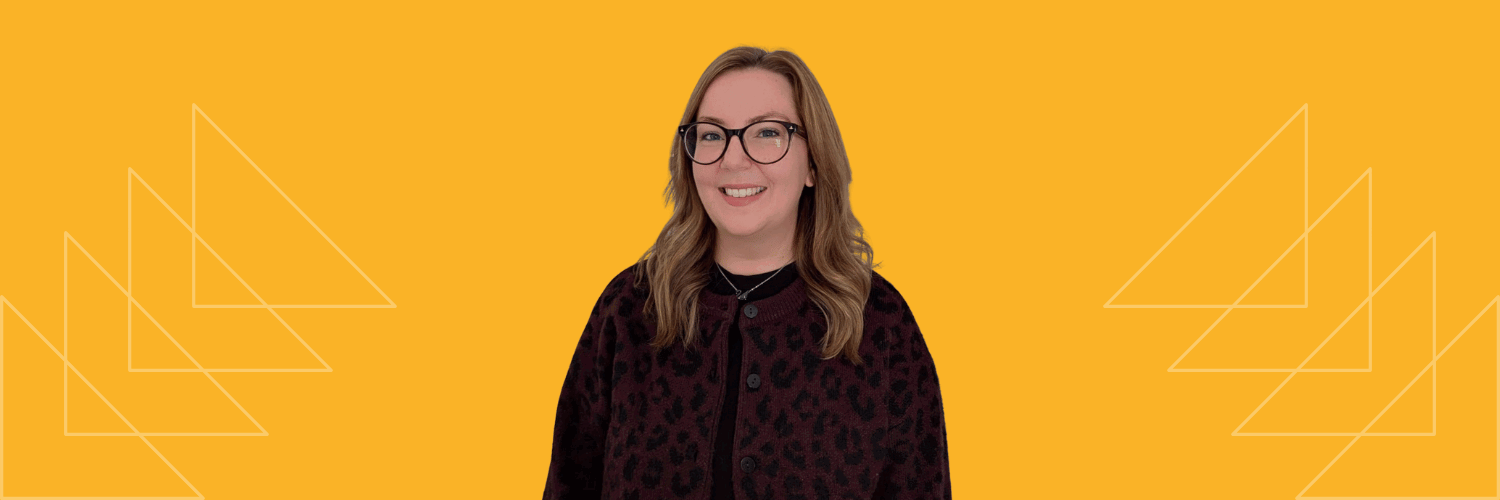 Headshot of student Seonaid Heeps over a yellow background
