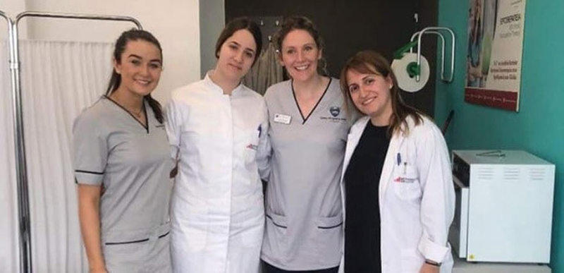 Podiatry students and staff from Queen Margaret University, Edinburgh and Metropolitan College, Greece pose for a photo together.