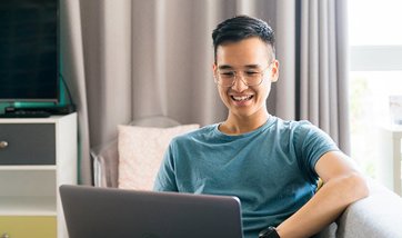 Student participating in a virtual open day event from home