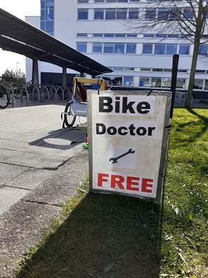 Bike Doctor Sign 